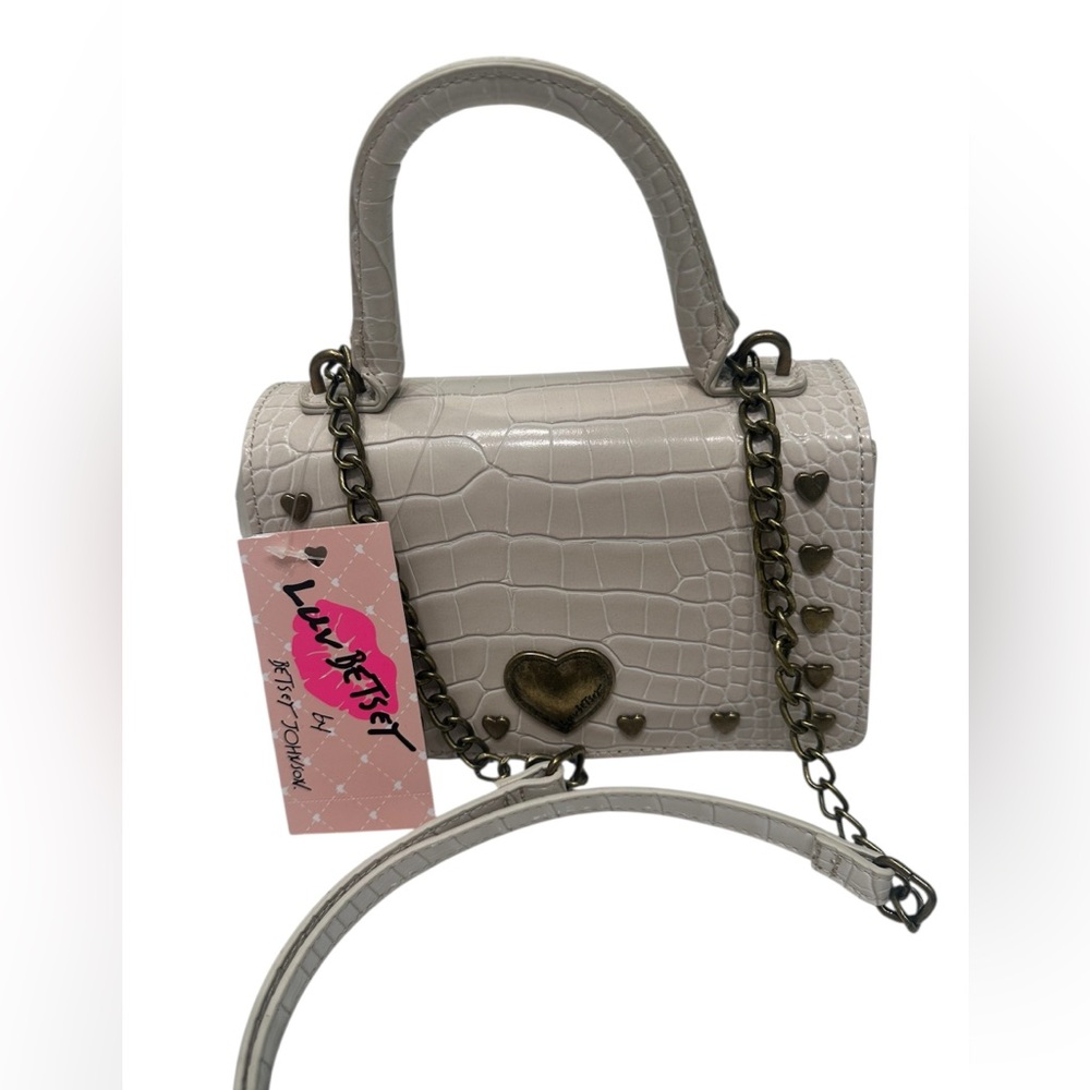 Luv Betsey Embossed Bag by Betsey Johnson cream/white color with hearts NWT‎